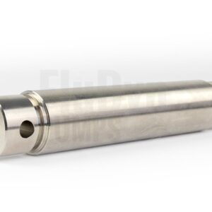 Eine Gelenkwelle für Bornemann E4H 1900 Exzenterschneckenpumpen aus Metall. Das Bild hat einen neutralen weißen Hintergrund. Die Gelenkwelle liegt schräg und man kann vorne links einen der zwei Anschlüsse für die Gelenke erkennen.