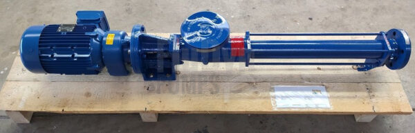 A blue Fludyn BE2L 375 progressing cavity pump / mono pump, including motor, bolted crosswise on a wooden pallet