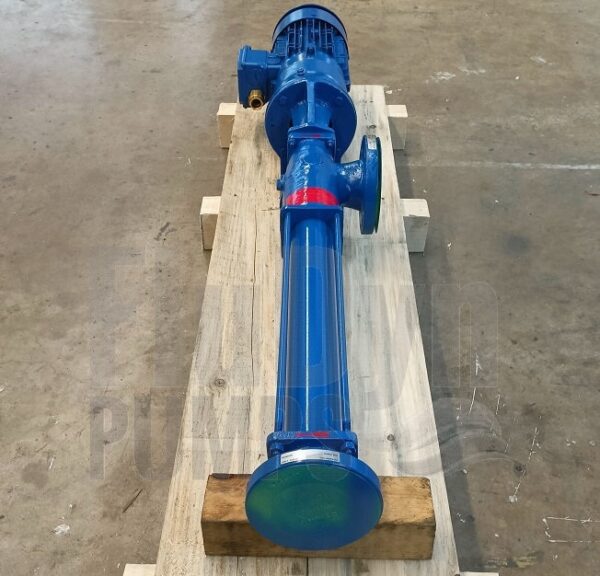 A blue Fludyn BE2L 375 progressing cavity pump / mono pump, equipped with motor, fitted with labels and ready for dispatch on a light-coloured wooden pallet.