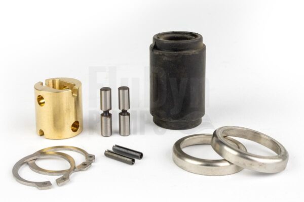 The picture shows the individual parts of a joint for Bornemann E4L 236 progressing cavity pumps / mono pumps. To the rear left you can see a brass-coloured joint bushing, two metal joint bolts and to the rear right a black joint sleeve. These parts stand vertically in front of the white background. In the front row you can see two horizontal circlips on the left, two black cycloidal sleeves in the middle and two joint protection sleeves on the front right.